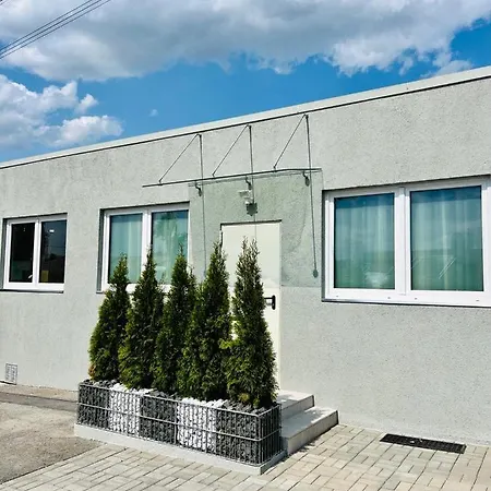 Ferienwohnung, Monteur-appartment R21 Freiberg am Neckar